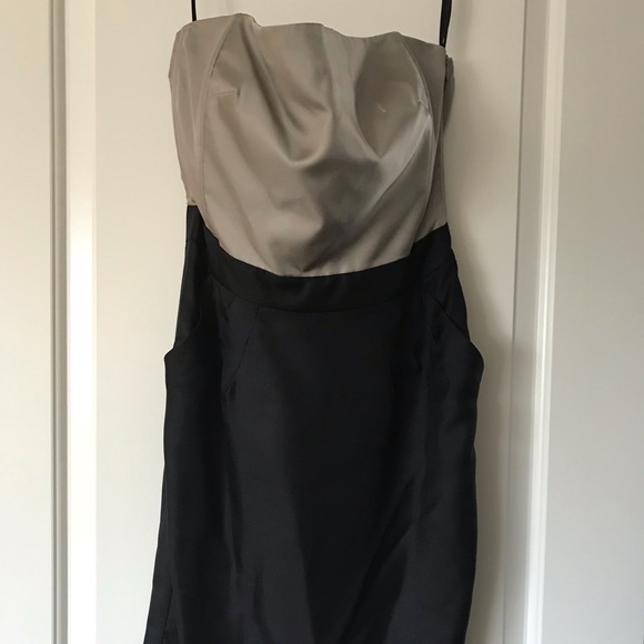 Banana Republic Dresses & Skirts - Banana republic strapless dress
